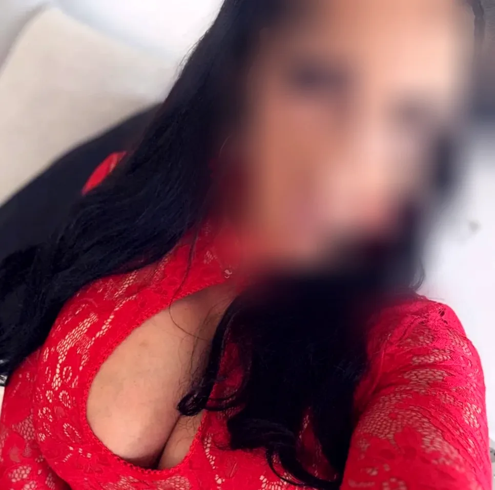 Chiara, 37