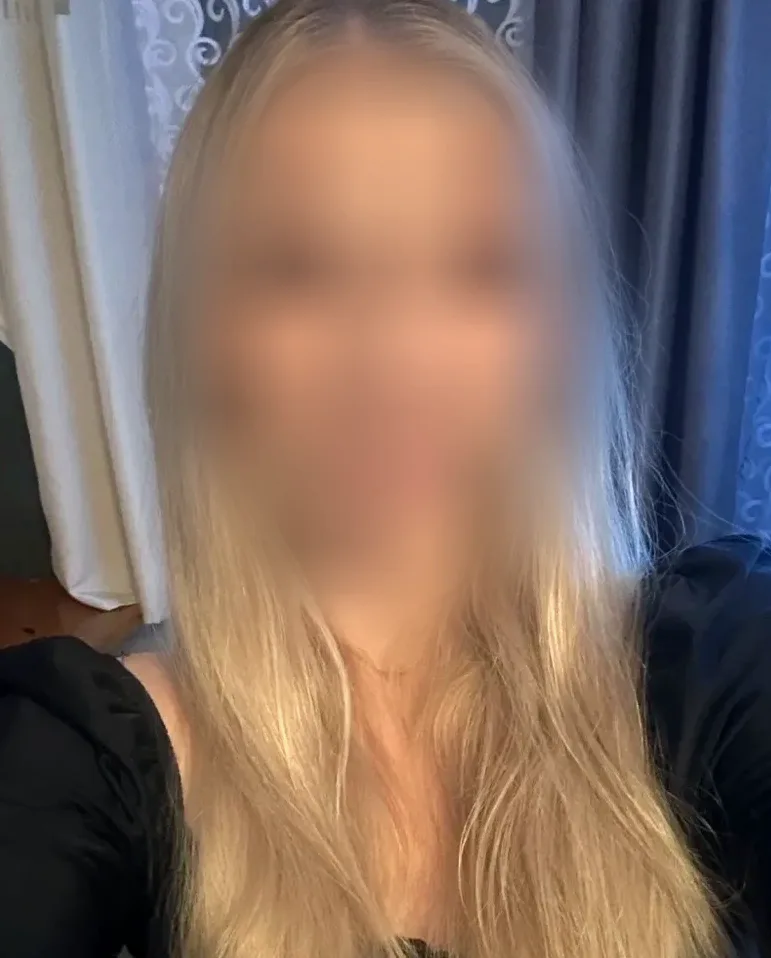 Ivana, 26